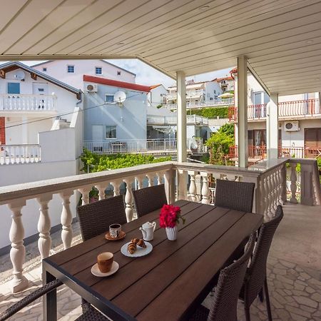 Apartments Mirela Криквеница Екстериор снимка