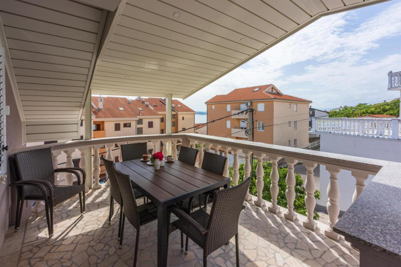 Apartments Mirela Криквеница Екстериор снимка