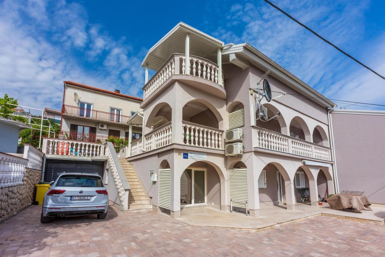 Apartments Mirela Криквеница Екстериор снимка