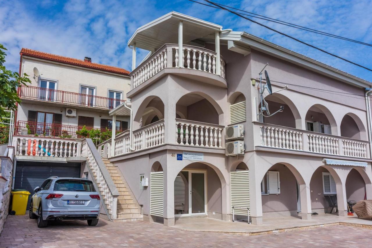 Apartments Mirela Криквеница Екстериор снимка