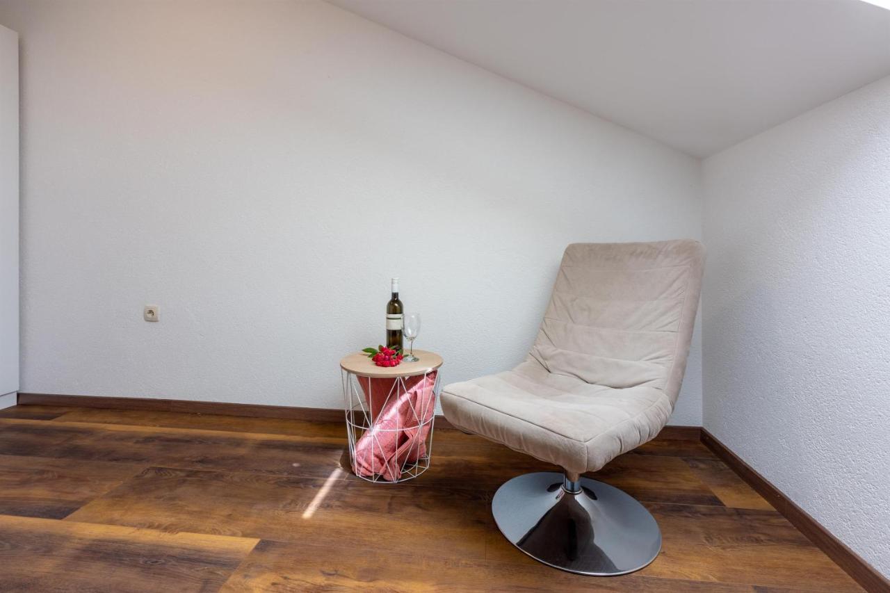 Apartments Mirela Криквеница Екстериор снимка