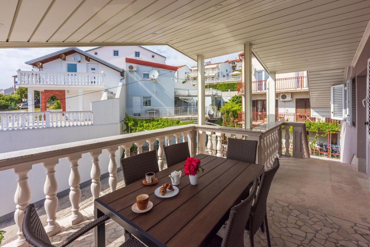 Apartments Mirela Криквеница Екстериор снимка